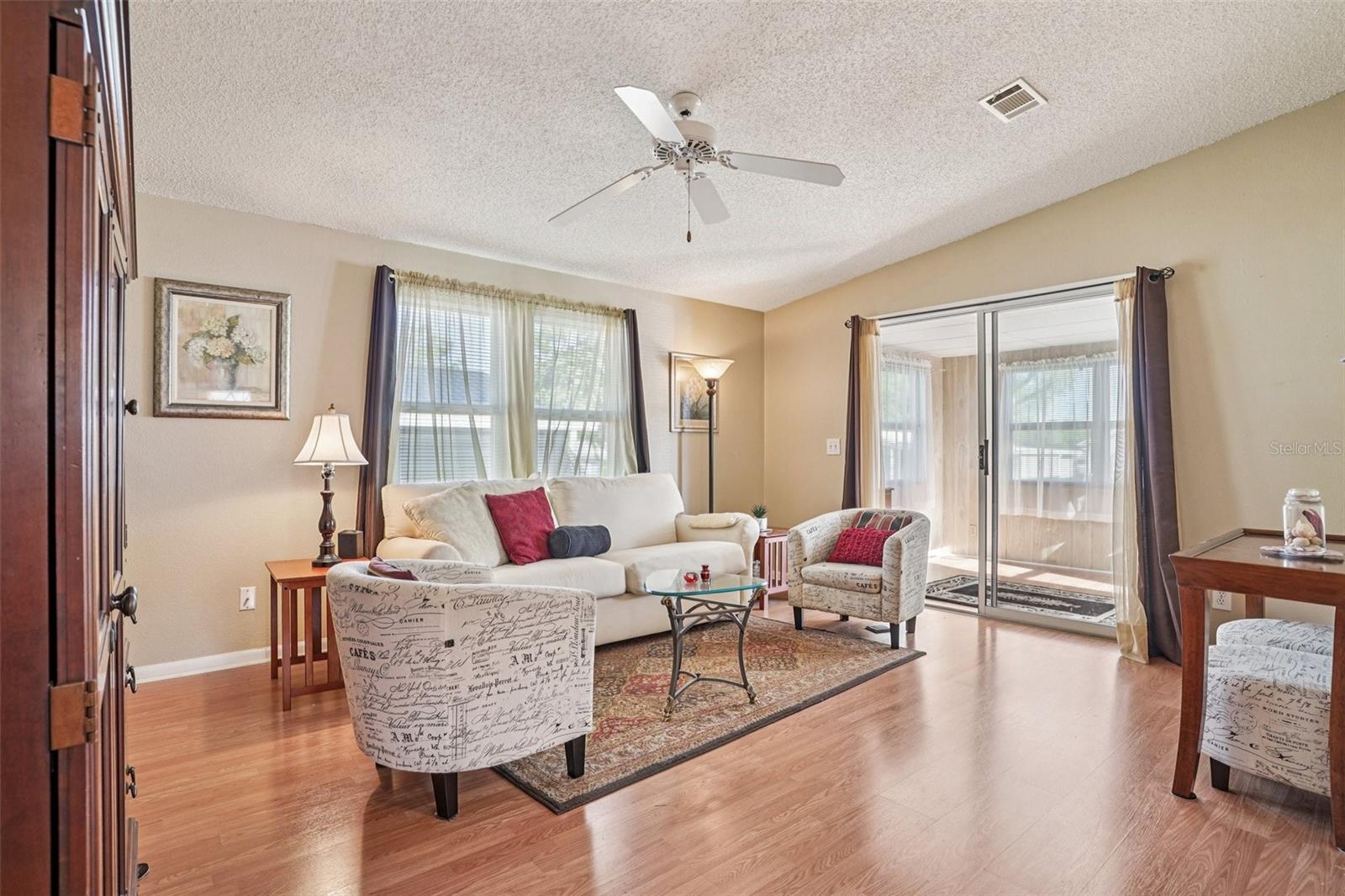 Image 7 of 35 For 510 Bonita Drive