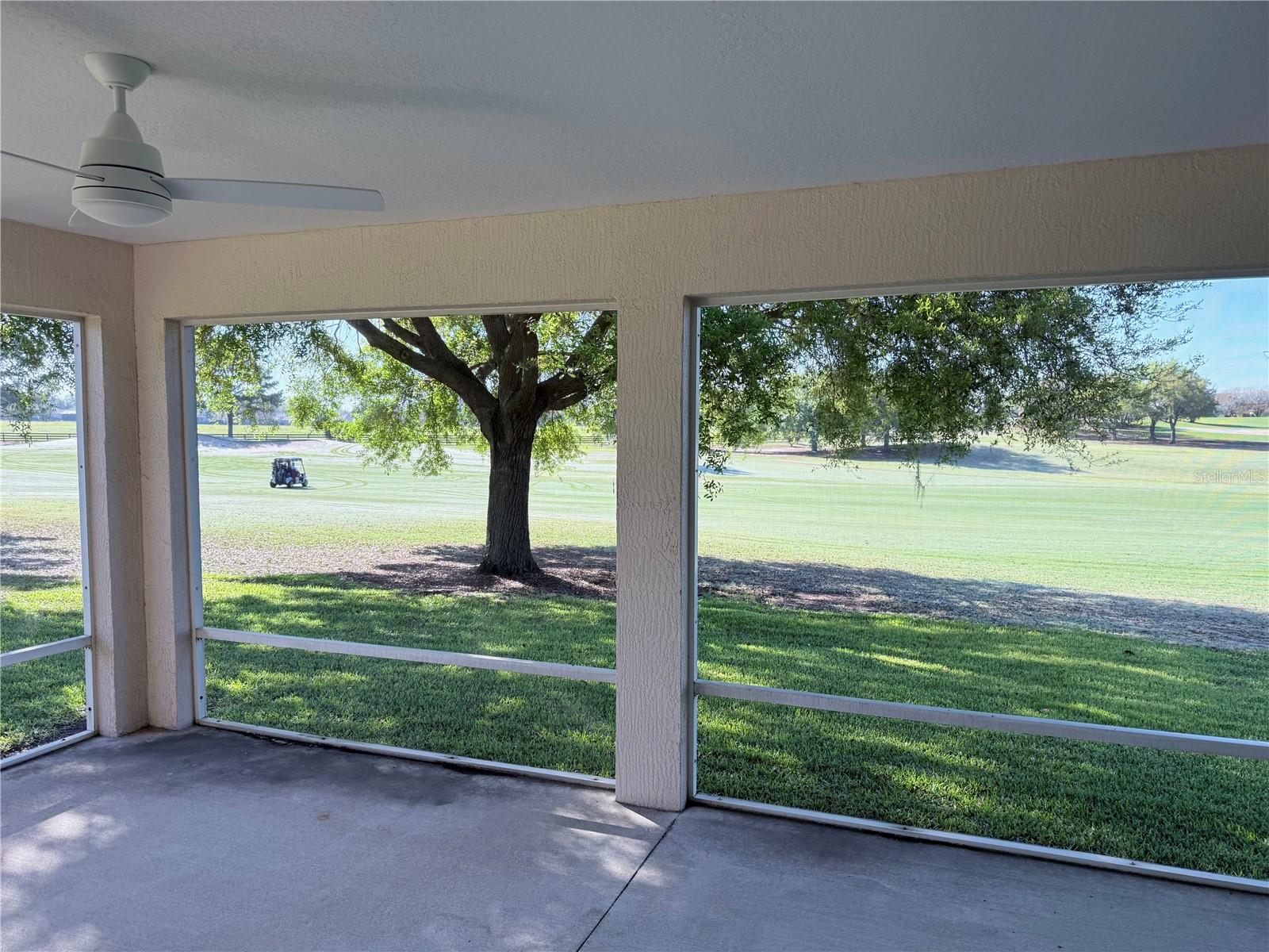 Listing photo id 2 for 16913 88th Trumbull Terrace