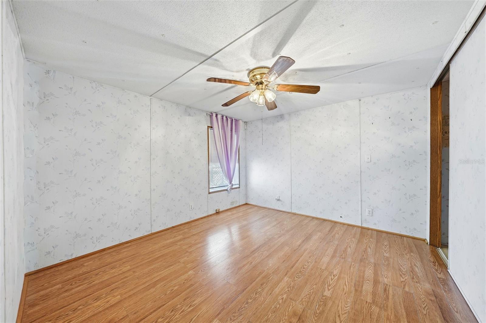 Image 19 of 39 For 31621 Lake Drive