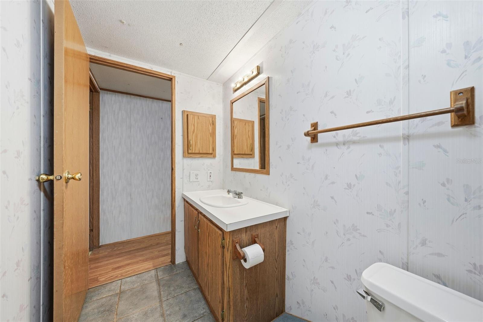 Image 22 of 39 For 31621 Lake Drive