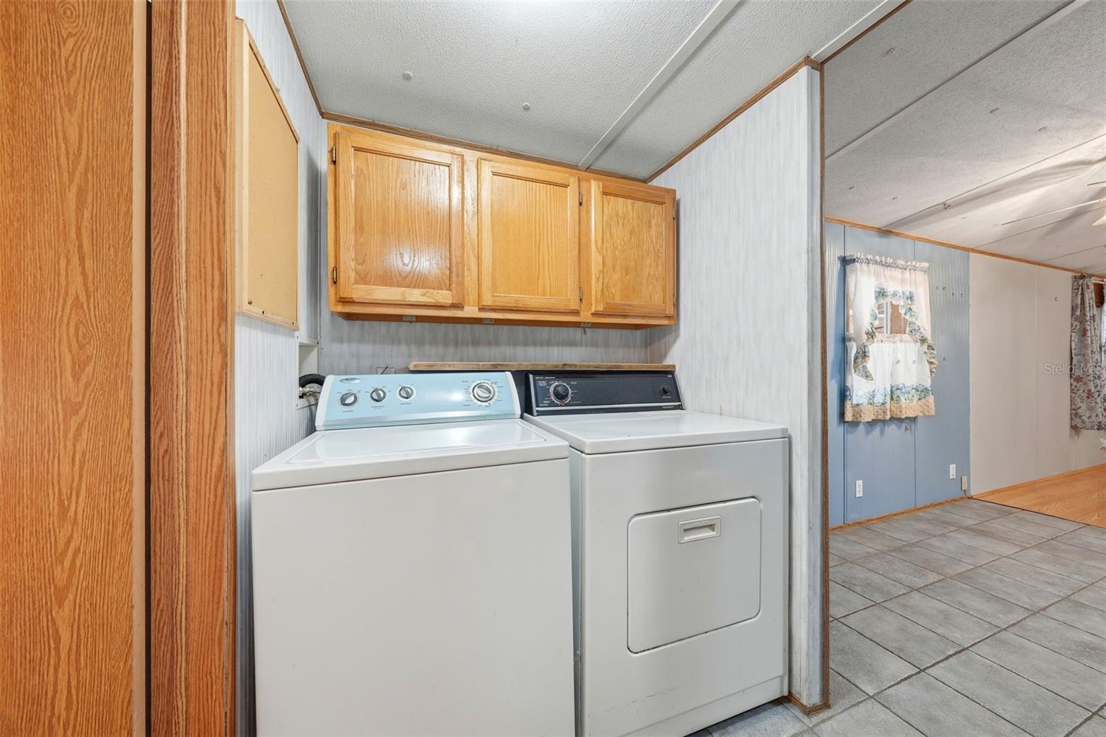 Image 23 of 39 For 31621 Lake Drive