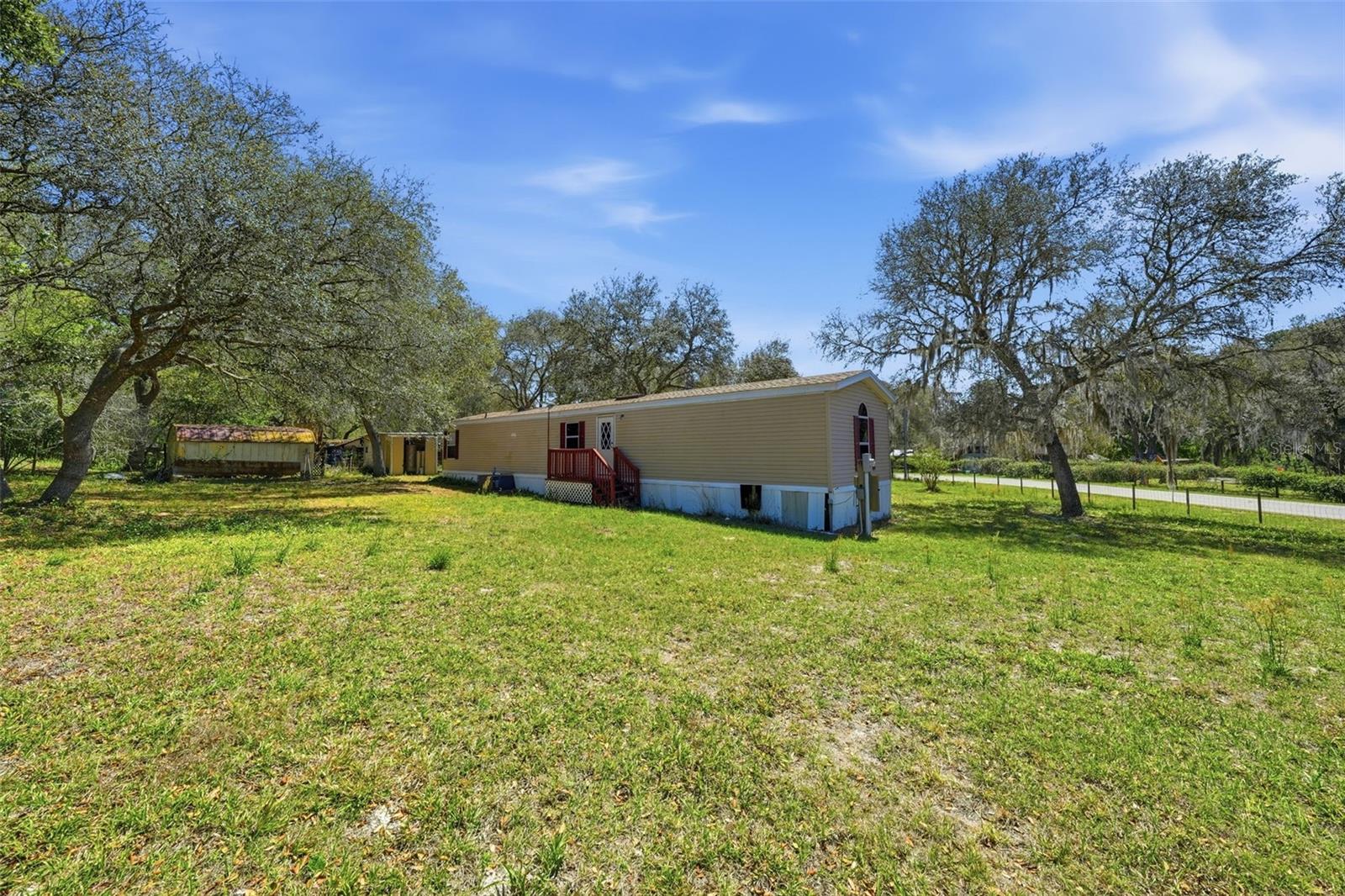 Image 32 of 39 For 31621 Lake Drive