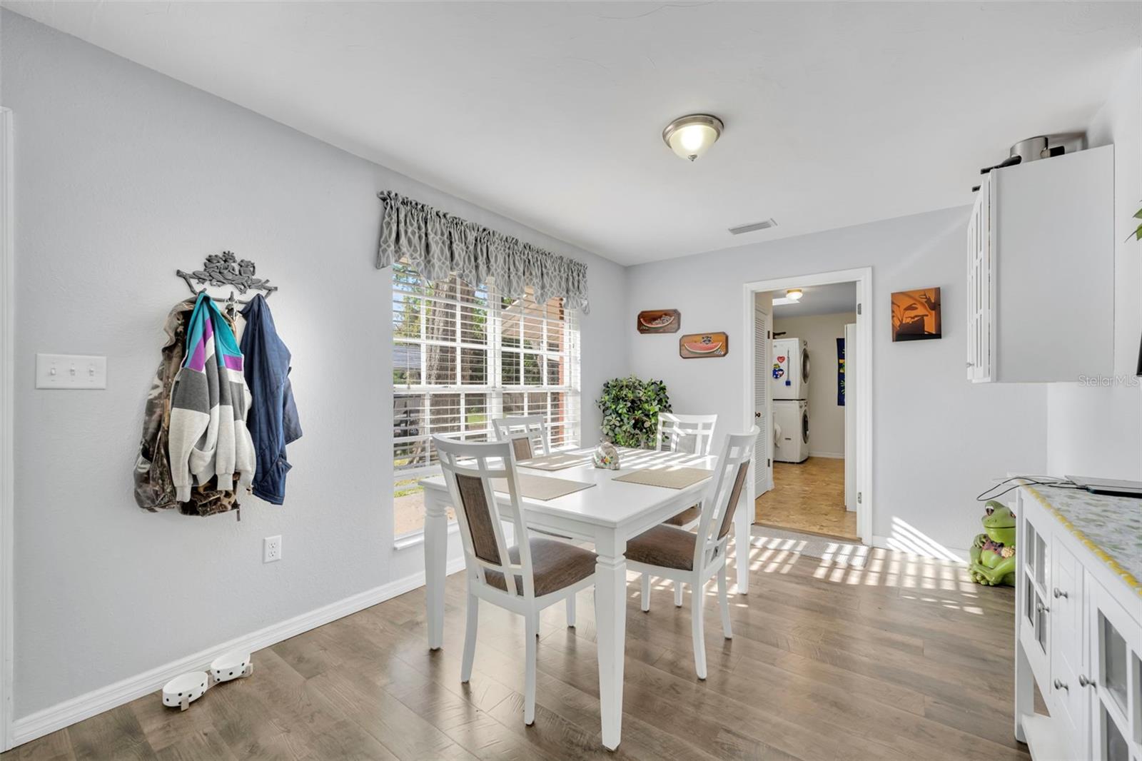 Image 15 of 66 For 26721 Bloomfield Avenue