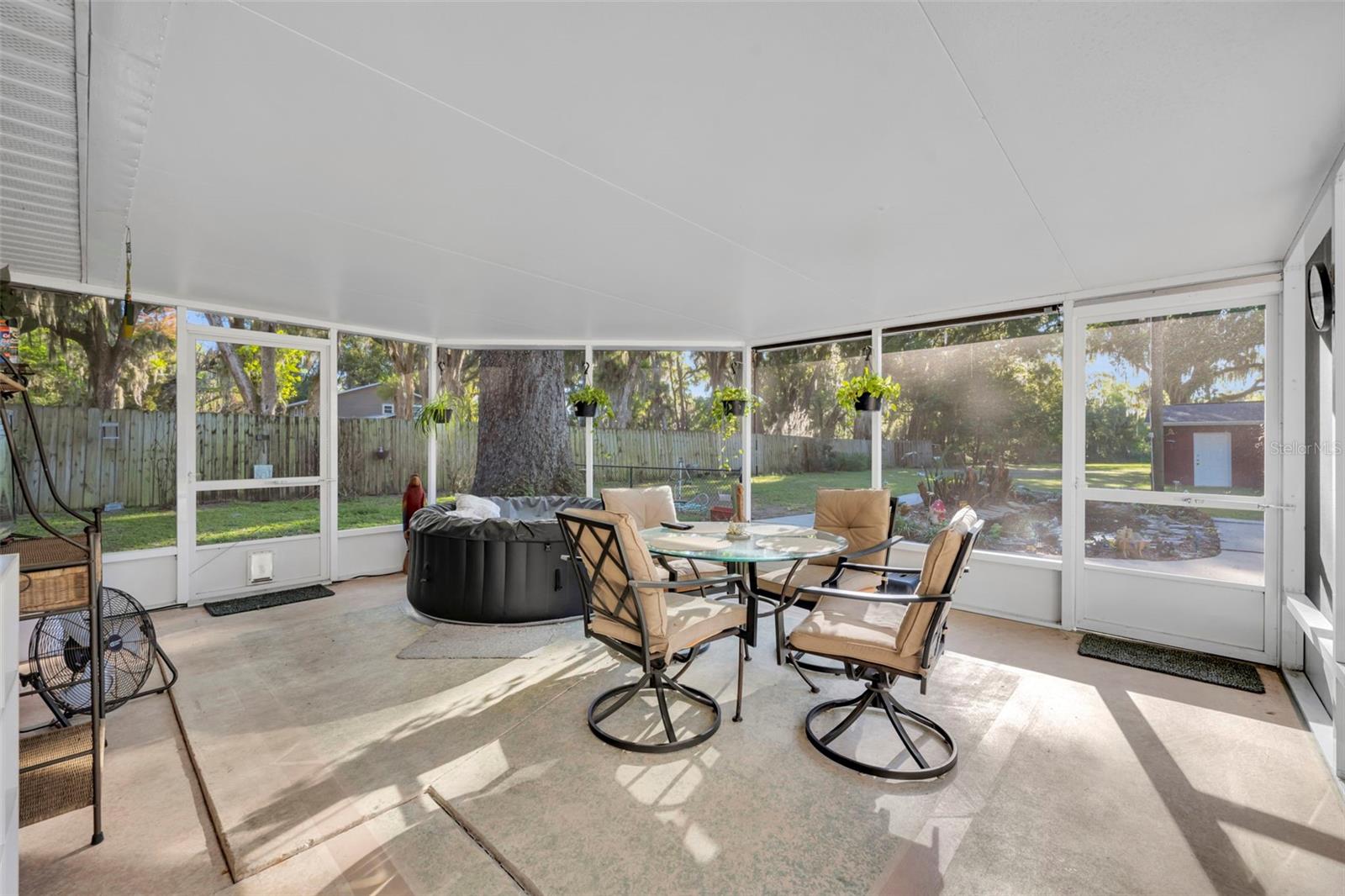 Image 27 of 66 For 26721 Bloomfield Avenue