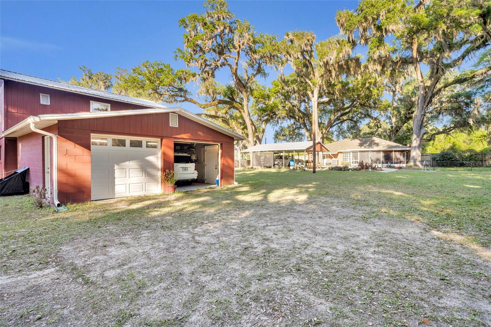 Image 49 of 66 For 26721 Bloomfield Avenue