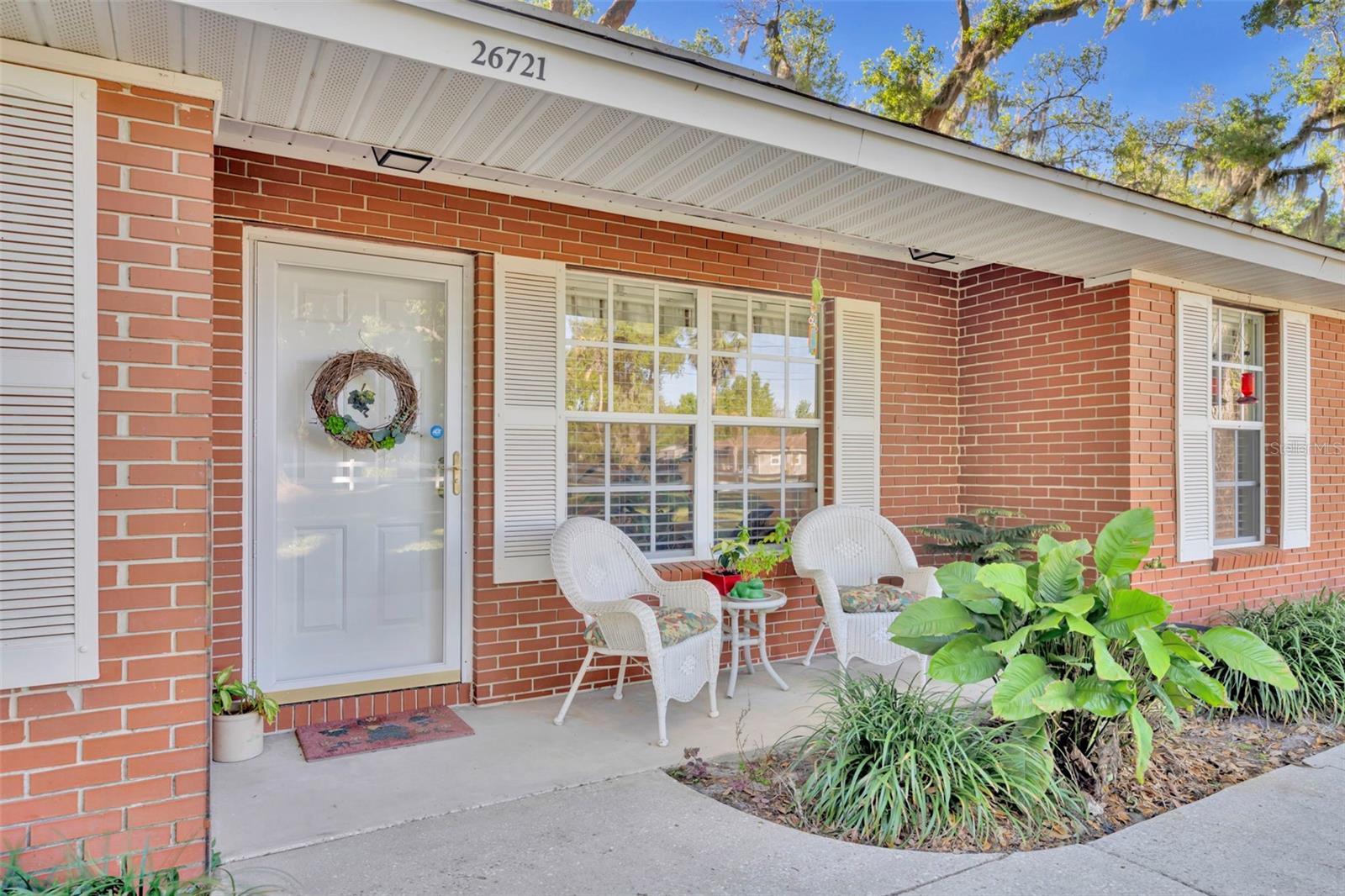 Image 5 of 66 For 26721 Bloomfield Avenue