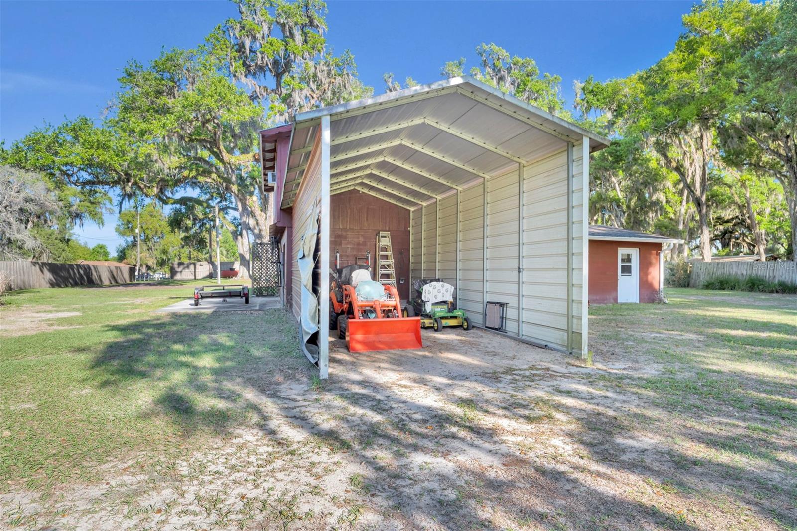 Image 51 of 66 For 26721 Bloomfield Avenue