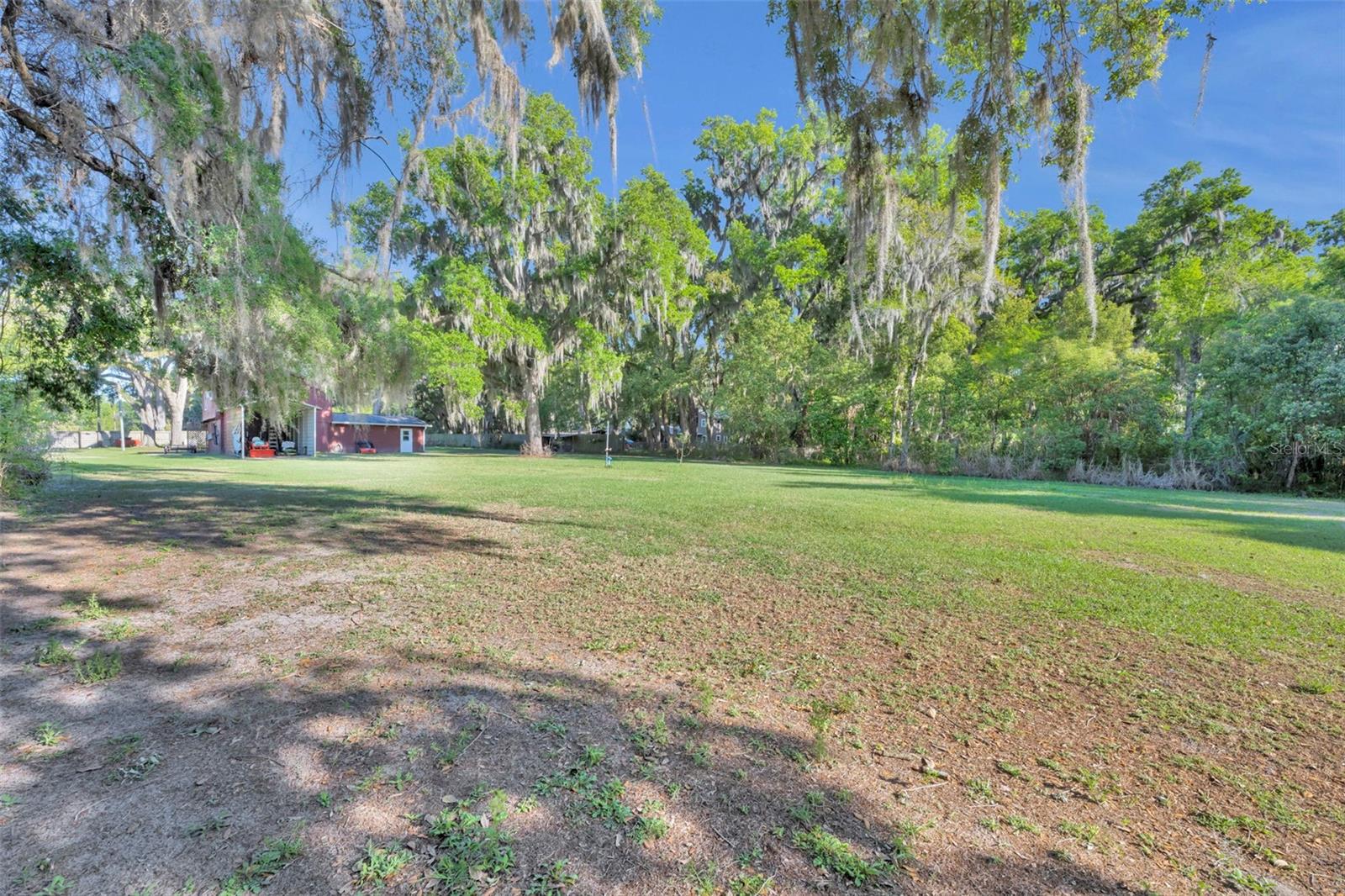 Image 54 of 66 For 26721 Bloomfield Avenue