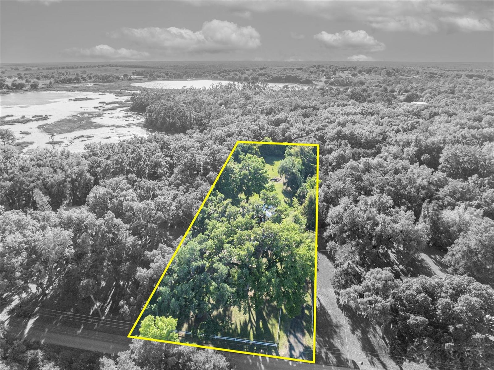 Image 59 of 66 For 26721 Bloomfield Avenue