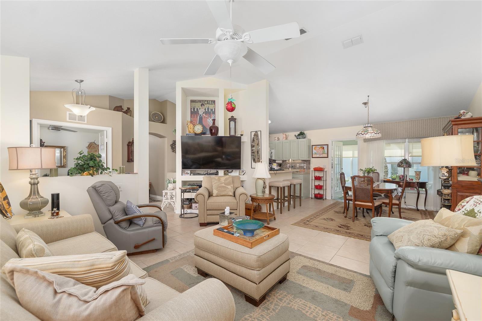 Image 10 of 65 For 17380 111th Court