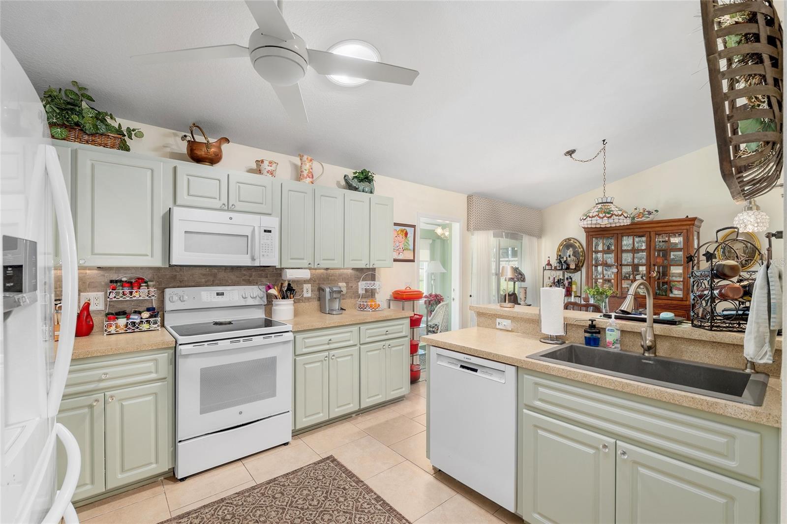 Image 18 of 65 For 17380 111th Court