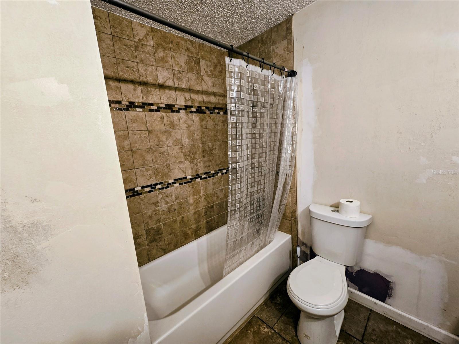 Image 11 of 16 For 13581 48th Court