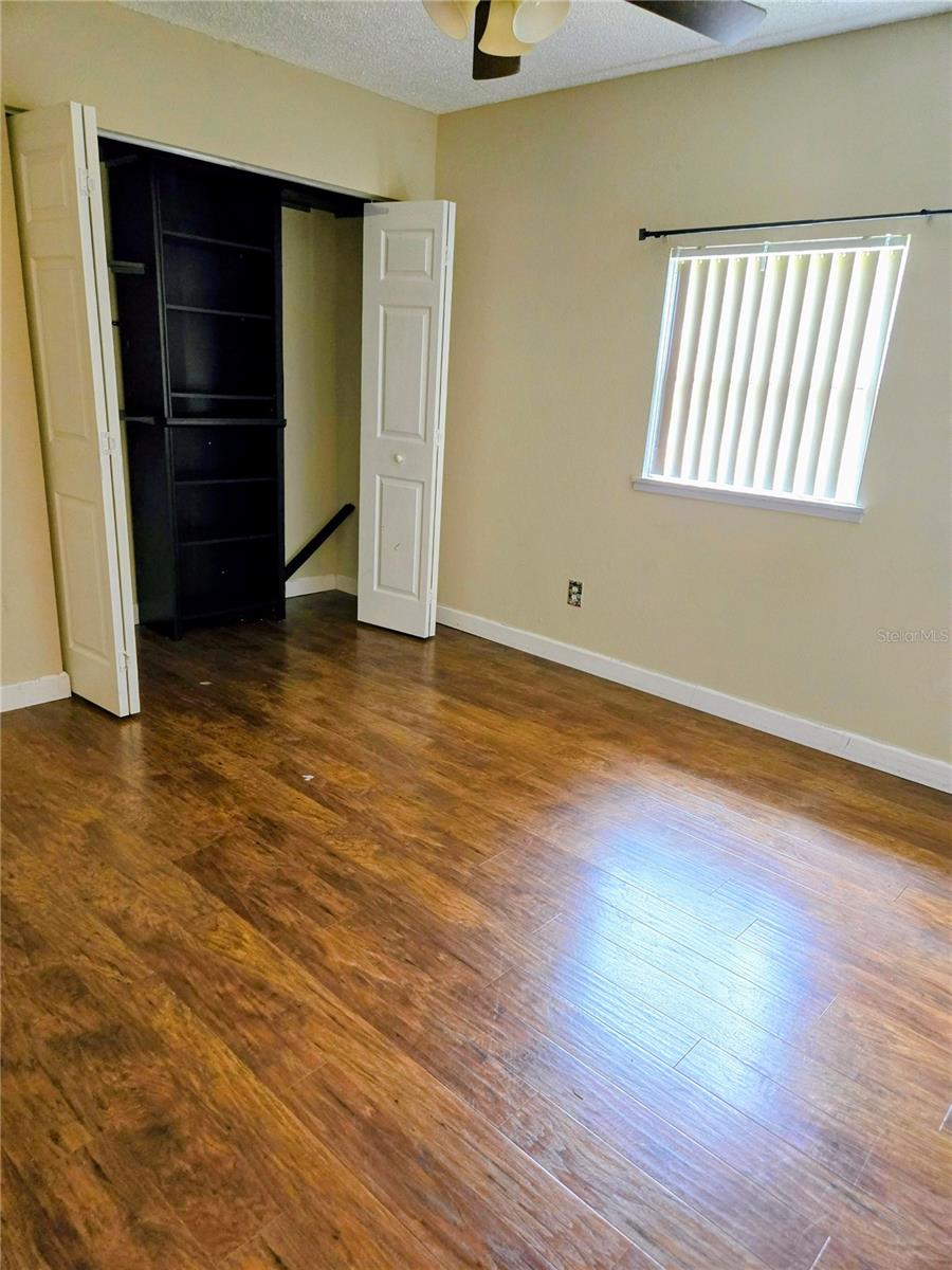 Image 7 of 16 For 13581 48th Court