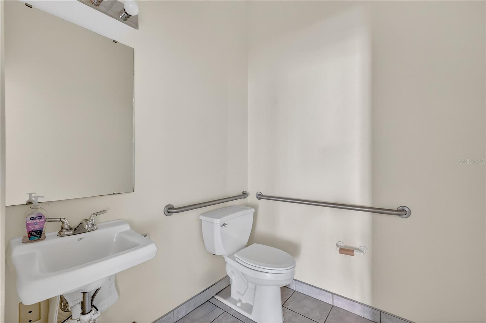 Image 14 of 29 For 300 Richey Road 3 & 4