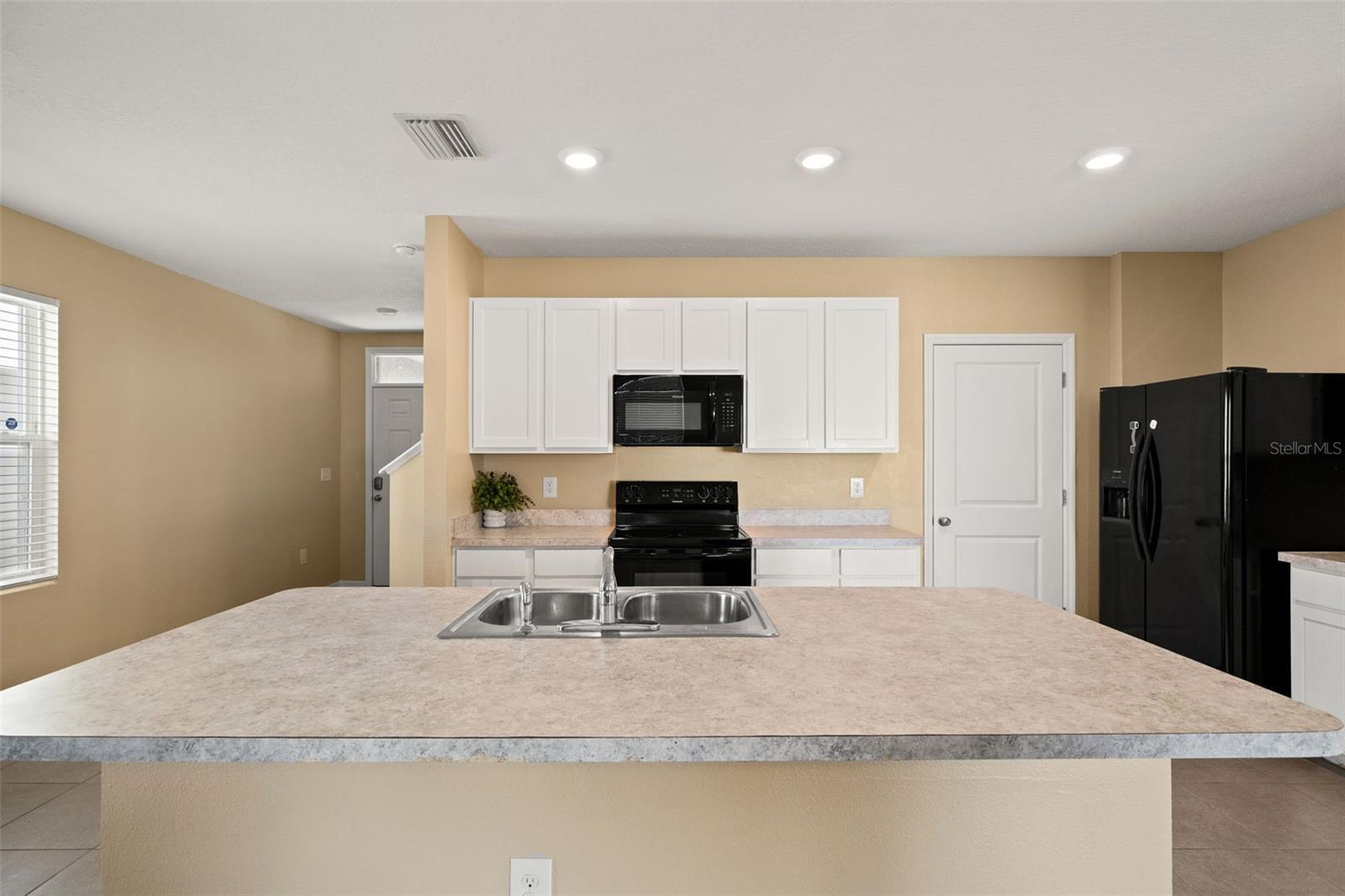 Image 10 of 35 For 6663 Seaway Drive