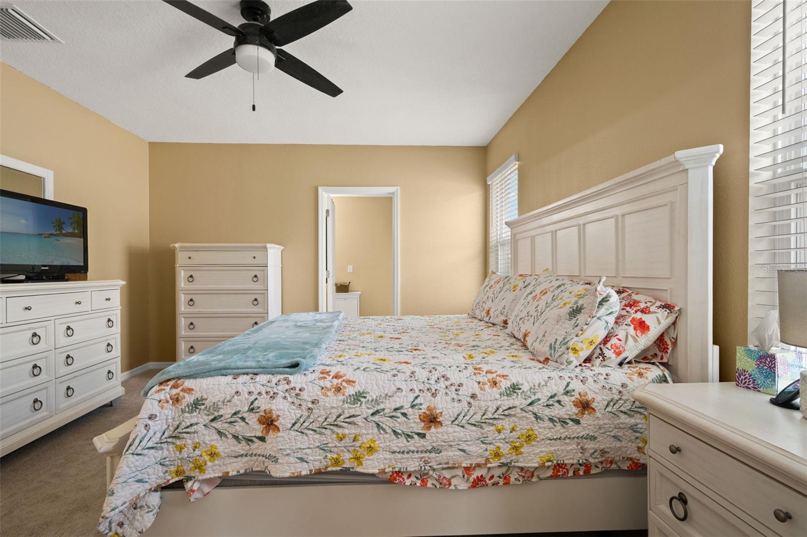 Image 18 of 35 For 6663 Seaway Drive