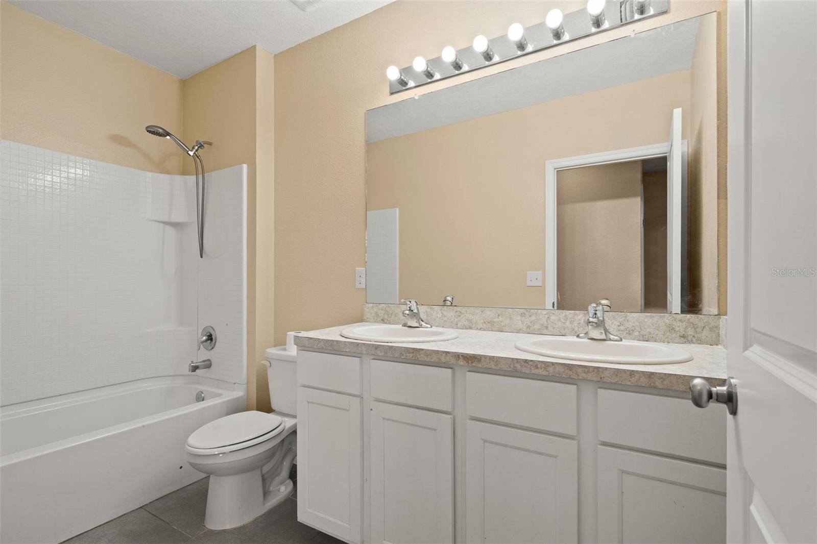 Image 21 of 35 For 6663 Seaway Drive