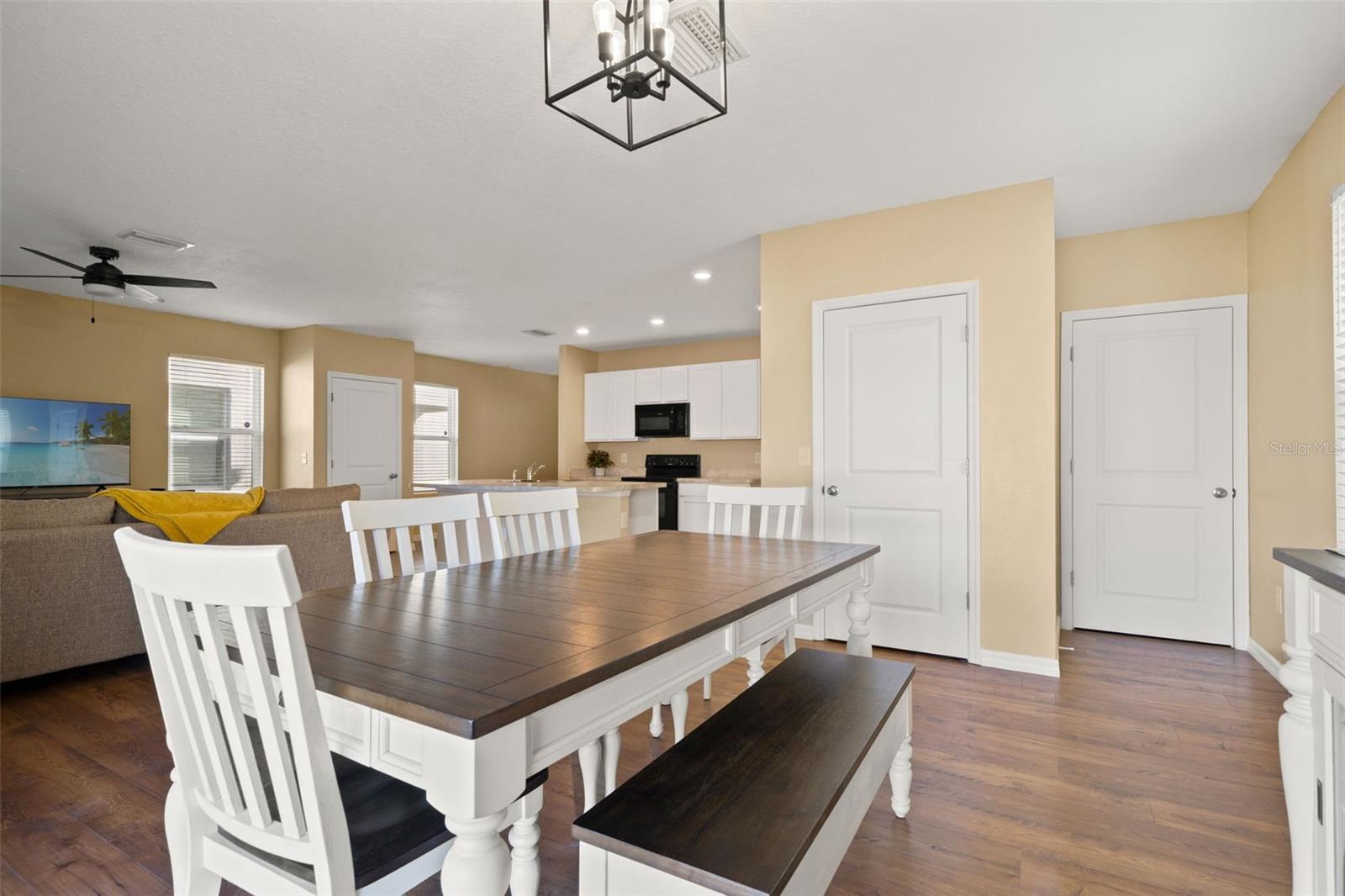 Image 7 of 35 For 6663 Seaway Drive