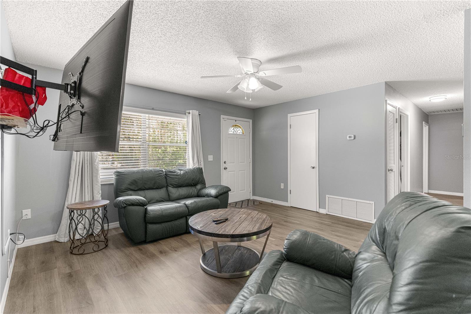 Image 10 of 38 For 1905 Virginia Avenue