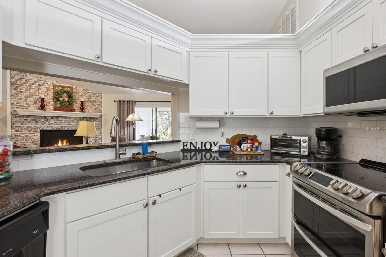 Image 13 of 49 For 504 County Road 468