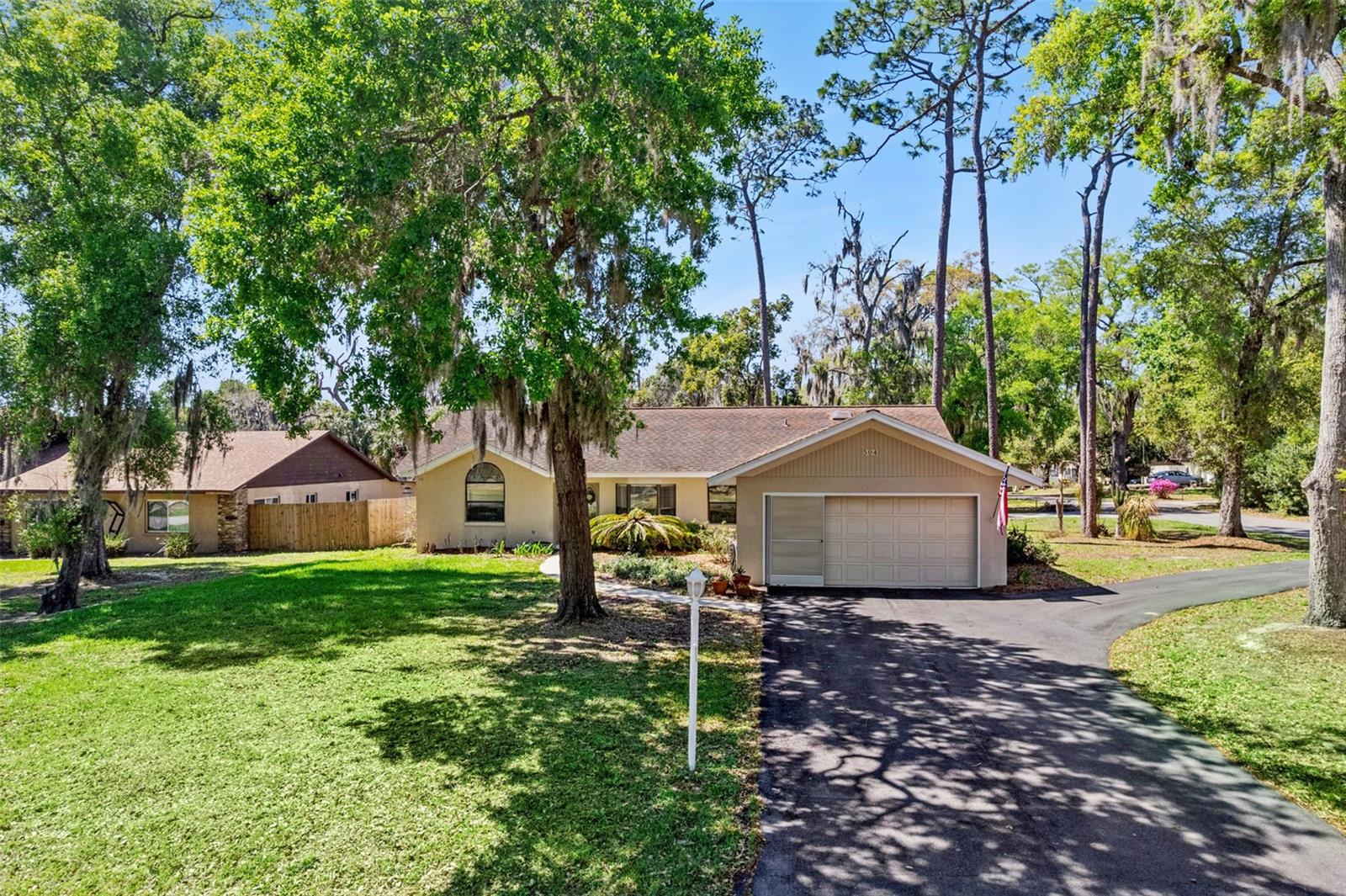 Image 4 of 49 For 504 County Road 468