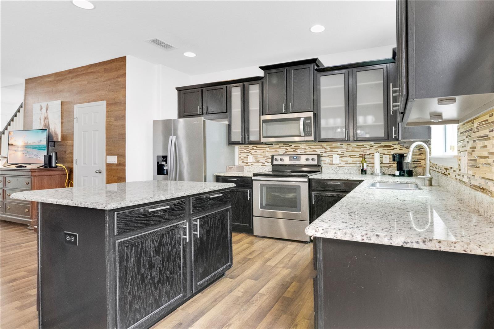 Image 12 of 38 For 4886 Matteo Trail