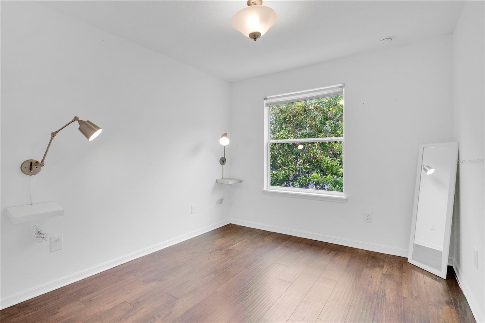 Image 18 of 38 For 4886 Matteo Trail