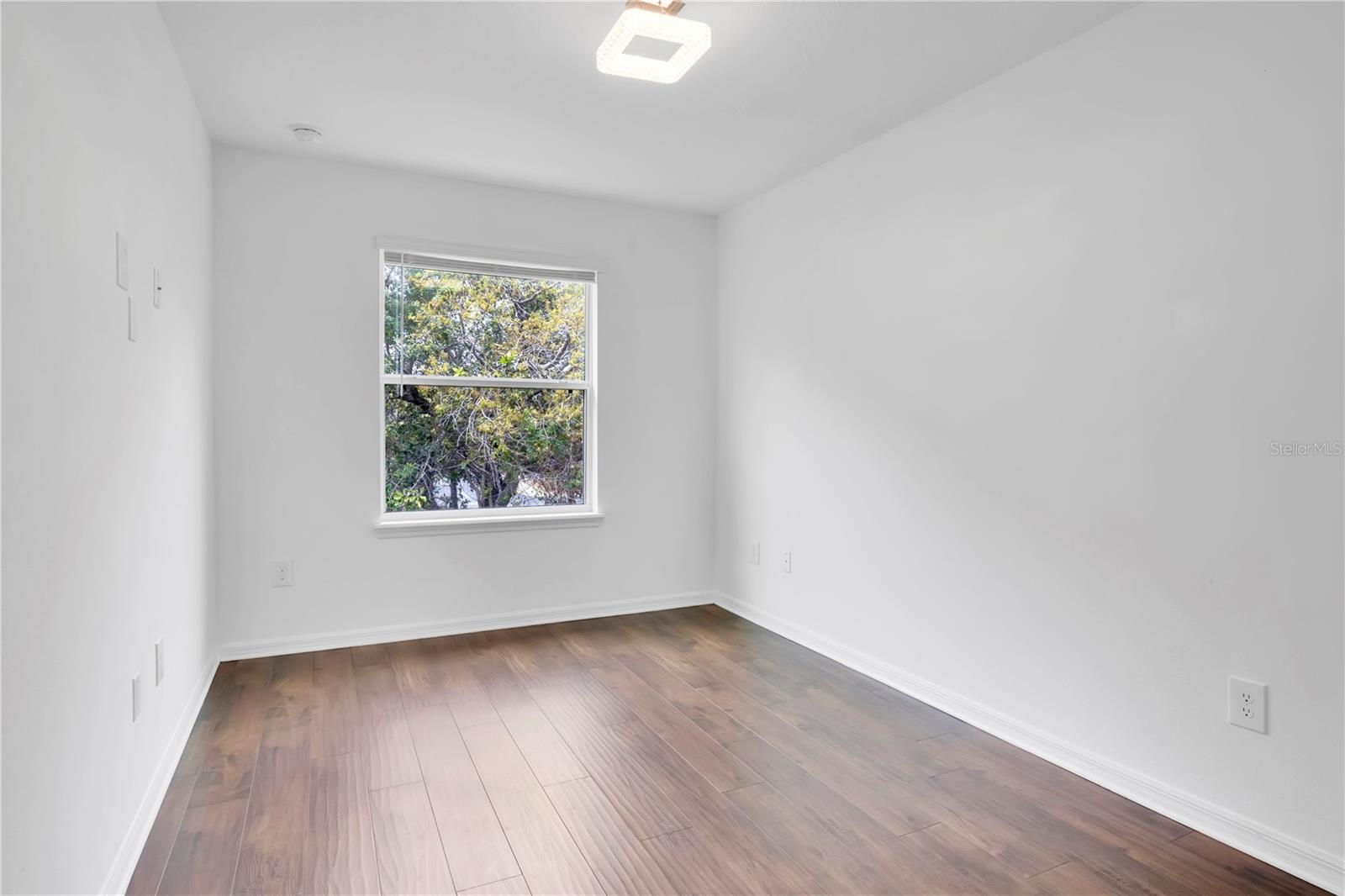 Image 22 of 38 For 4886 Matteo Trail