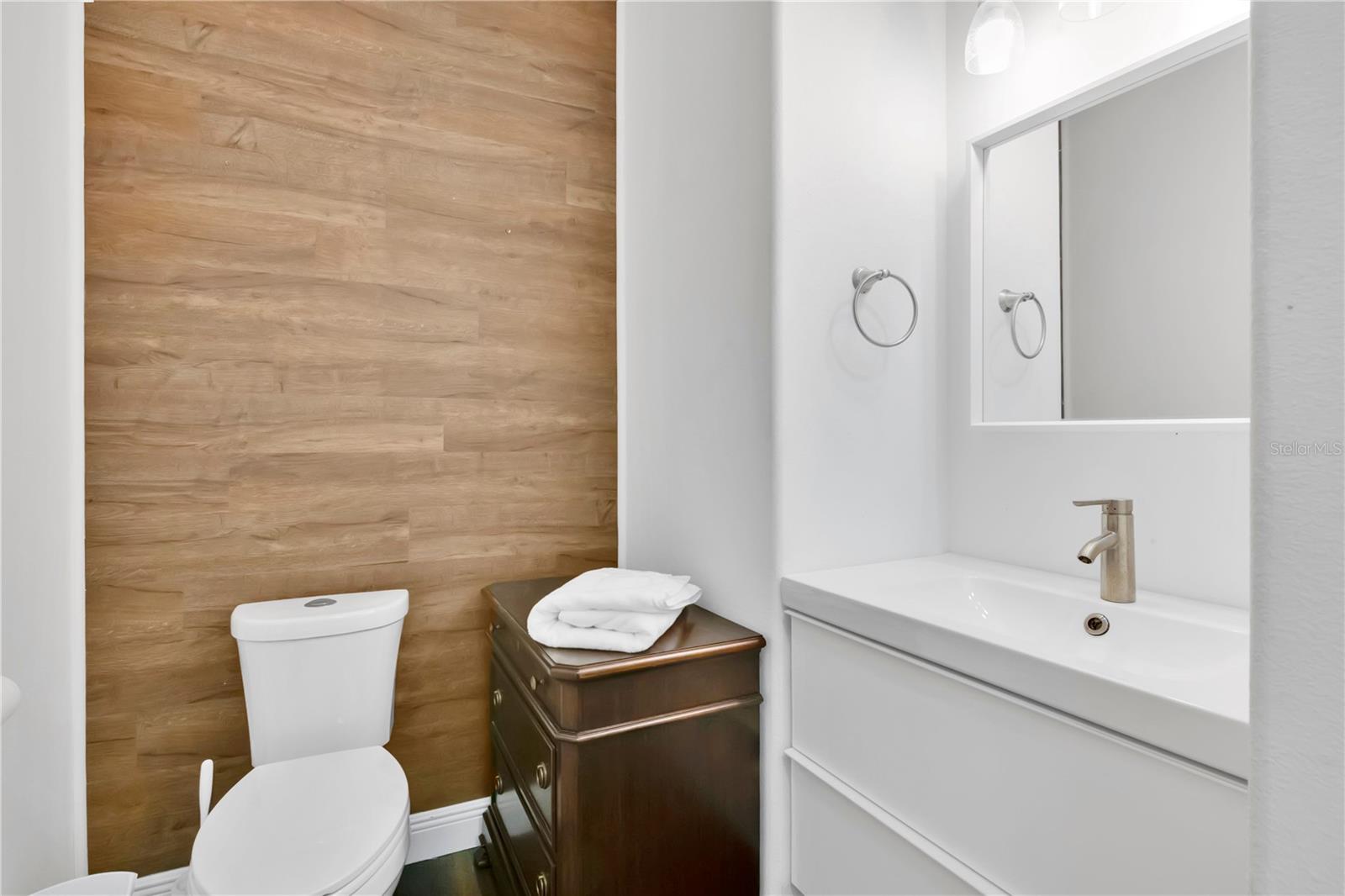 Image 23 of 38 For 4886 Matteo Trail