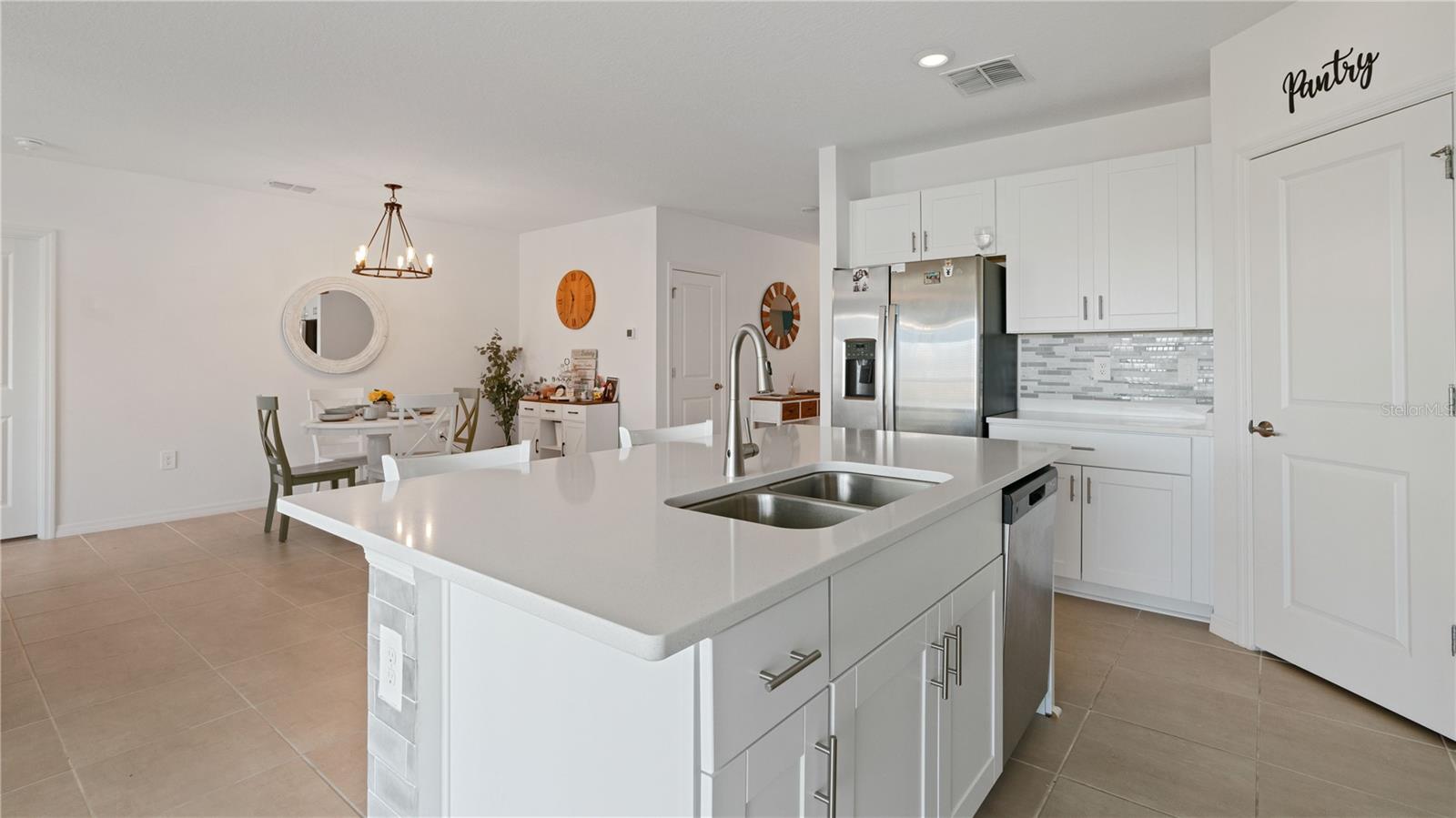 Image 5 of 22 For 1020 Calico Pointe Circle