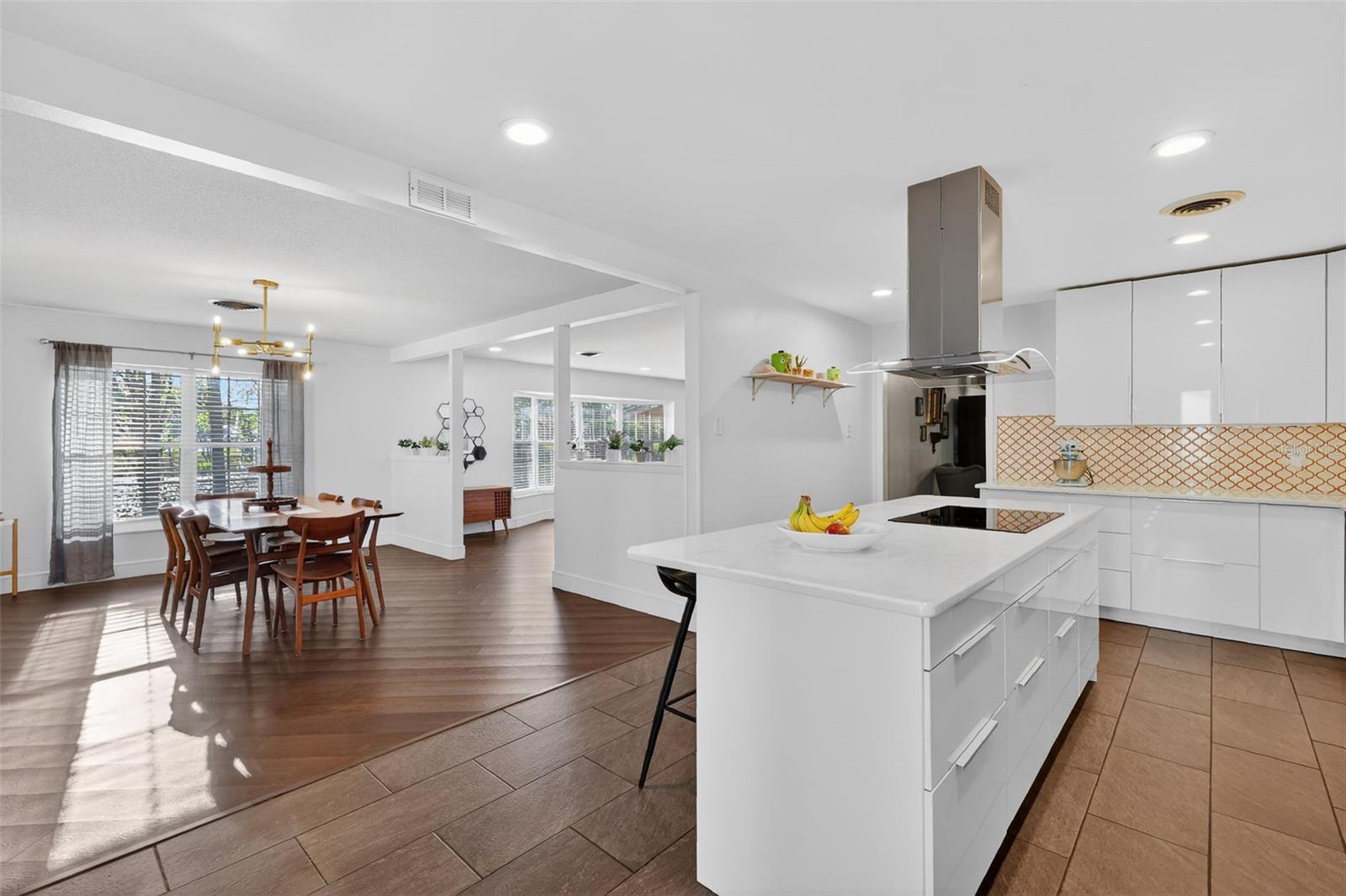 Image 19 of 42 For 1039 Lake Gracie Drive