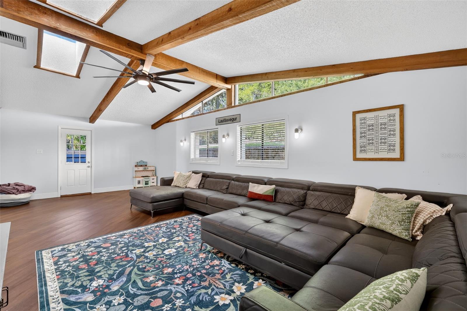 Image 27 of 42 For 1039 Lake Gracie Drive