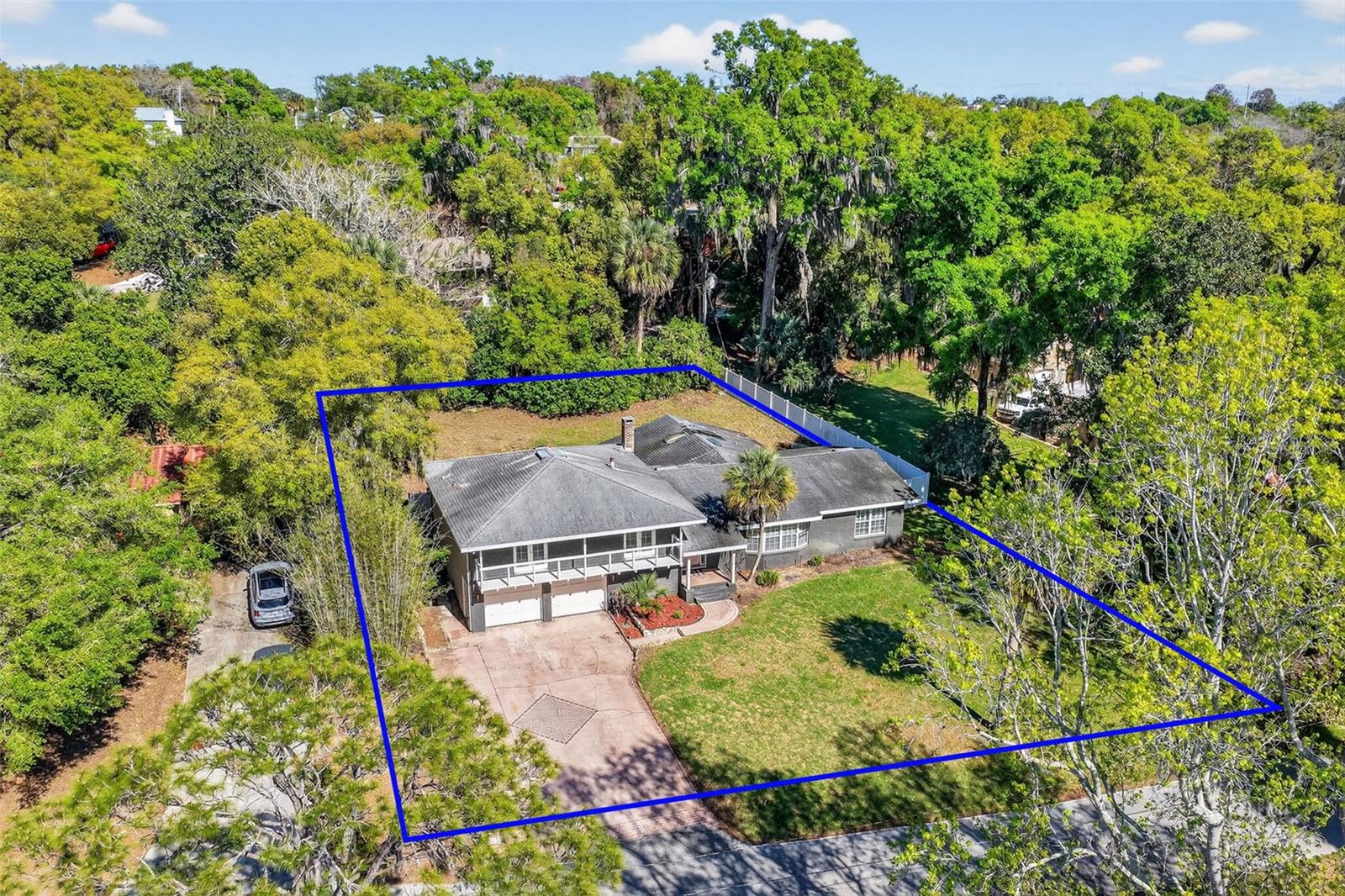 Image 4 of 42 For 1039 Lake Gracie Drive