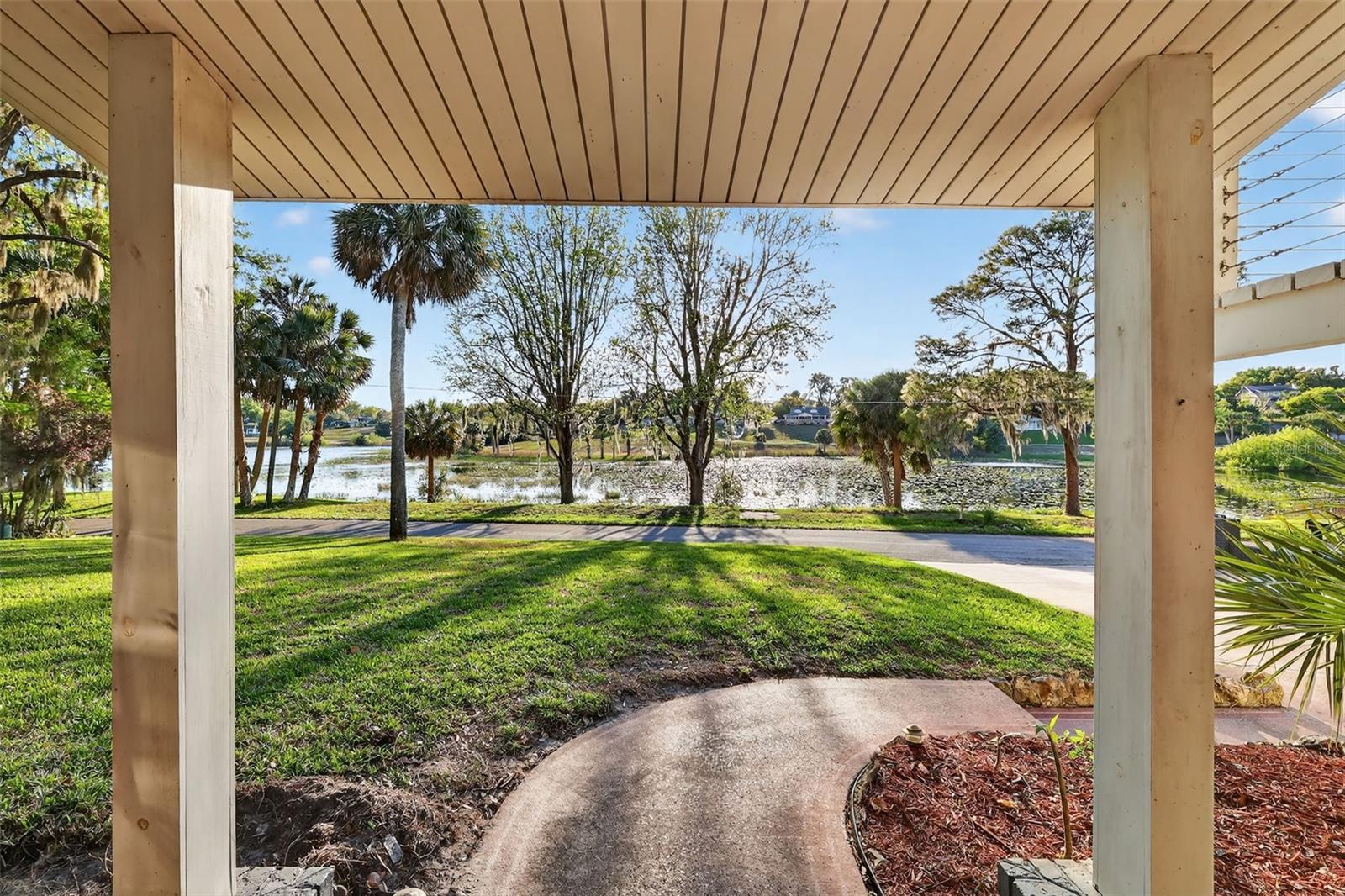 Image 7 of 42 For 1039 Lake Gracie Drive