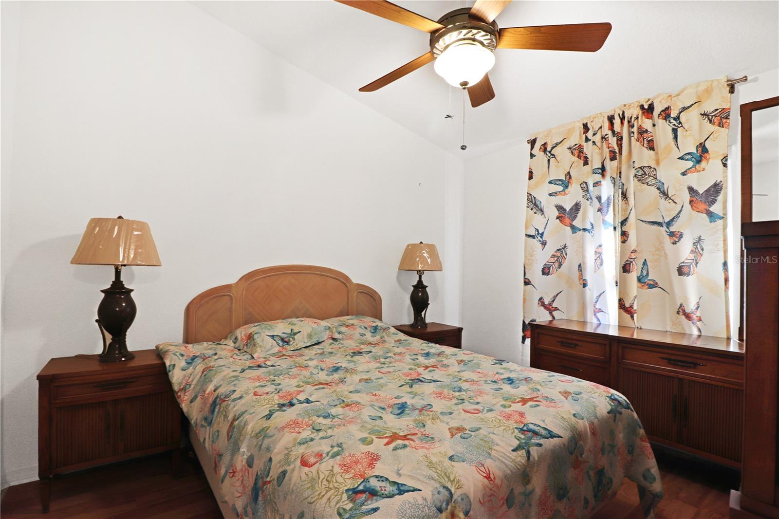 Image 17 of 47 For 21300 Royal St Georges Lane