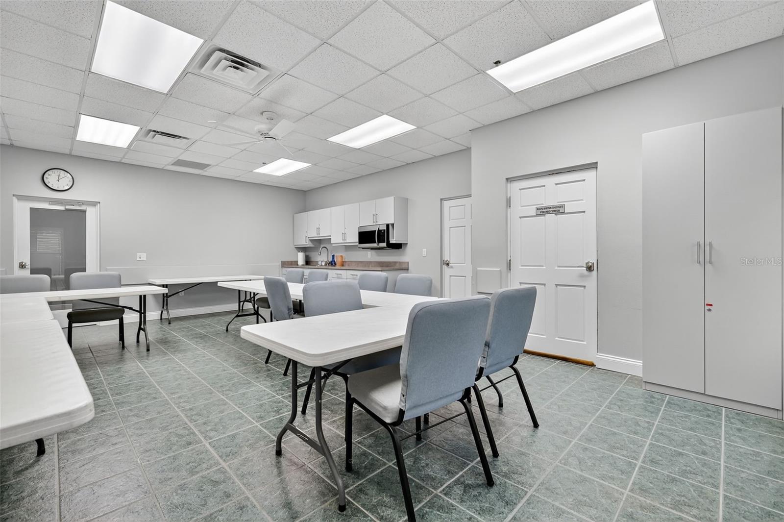 Image 33 of 47 For 21300 Royal St Georges Lane