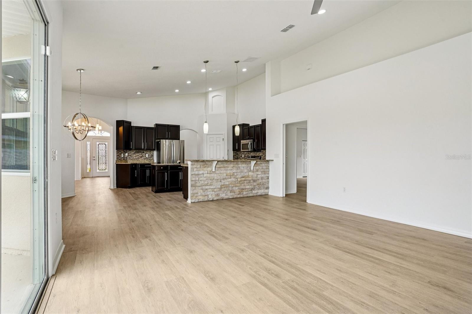 Image 21 of 54 For 12371 48th Circle