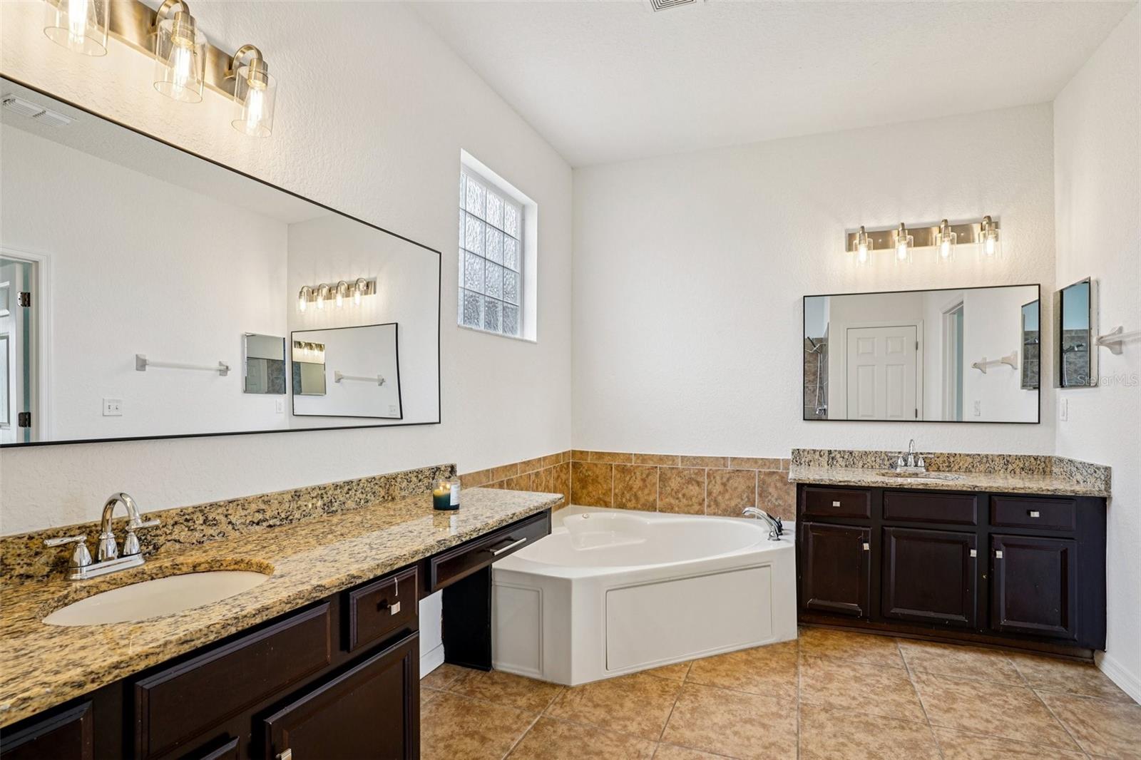 Image 34 of 54 For 12371 48th Circle