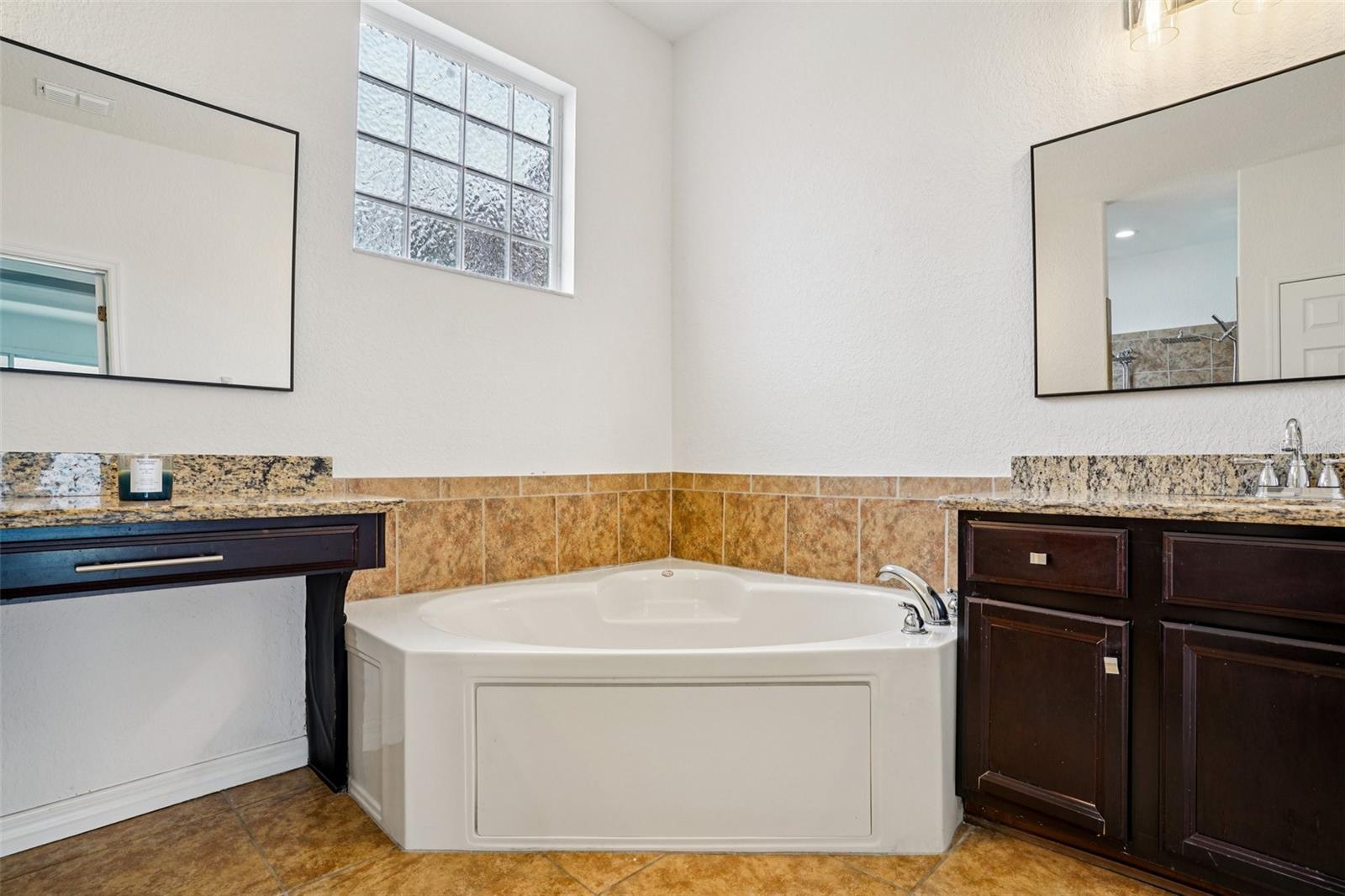 Image 36 of 54 For 12371 48th Circle