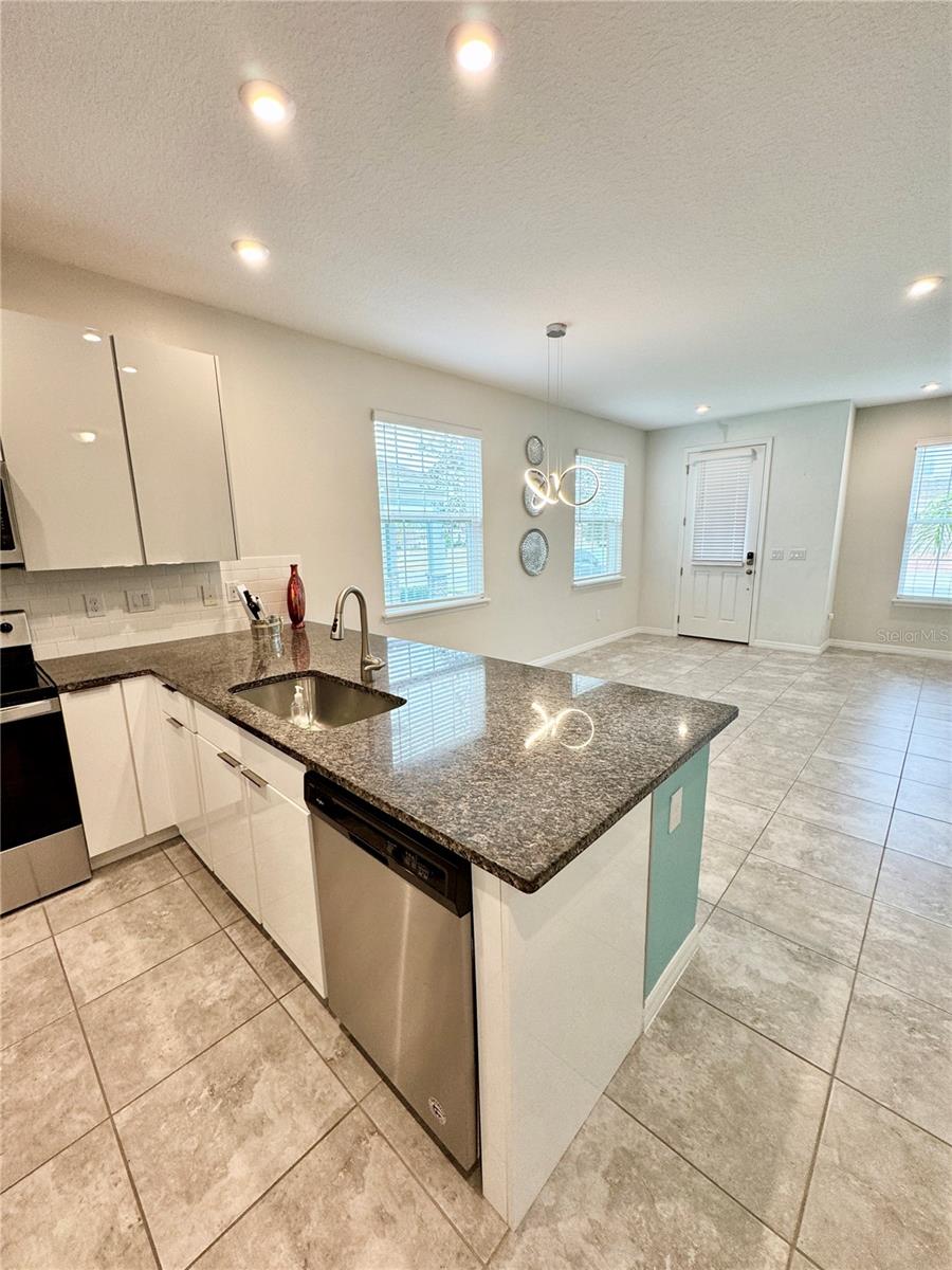 Image 14 of 32 For 3095 Ambersweet Place