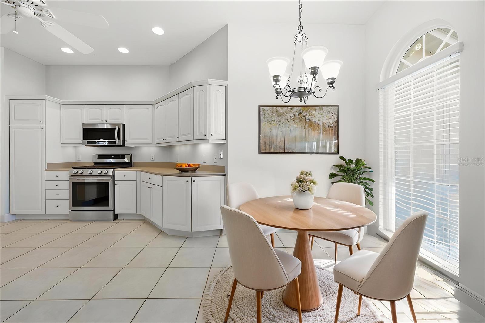 Image 3 of 29 For 1615 Snelling Avenue