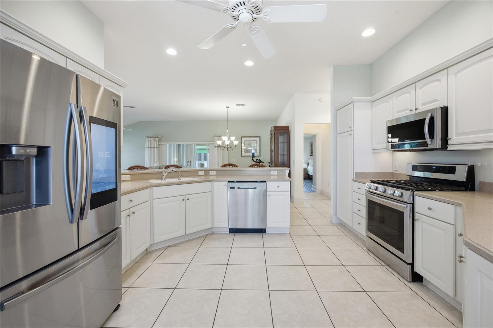 Image 4 of 29 For 1615 Snelling Avenue