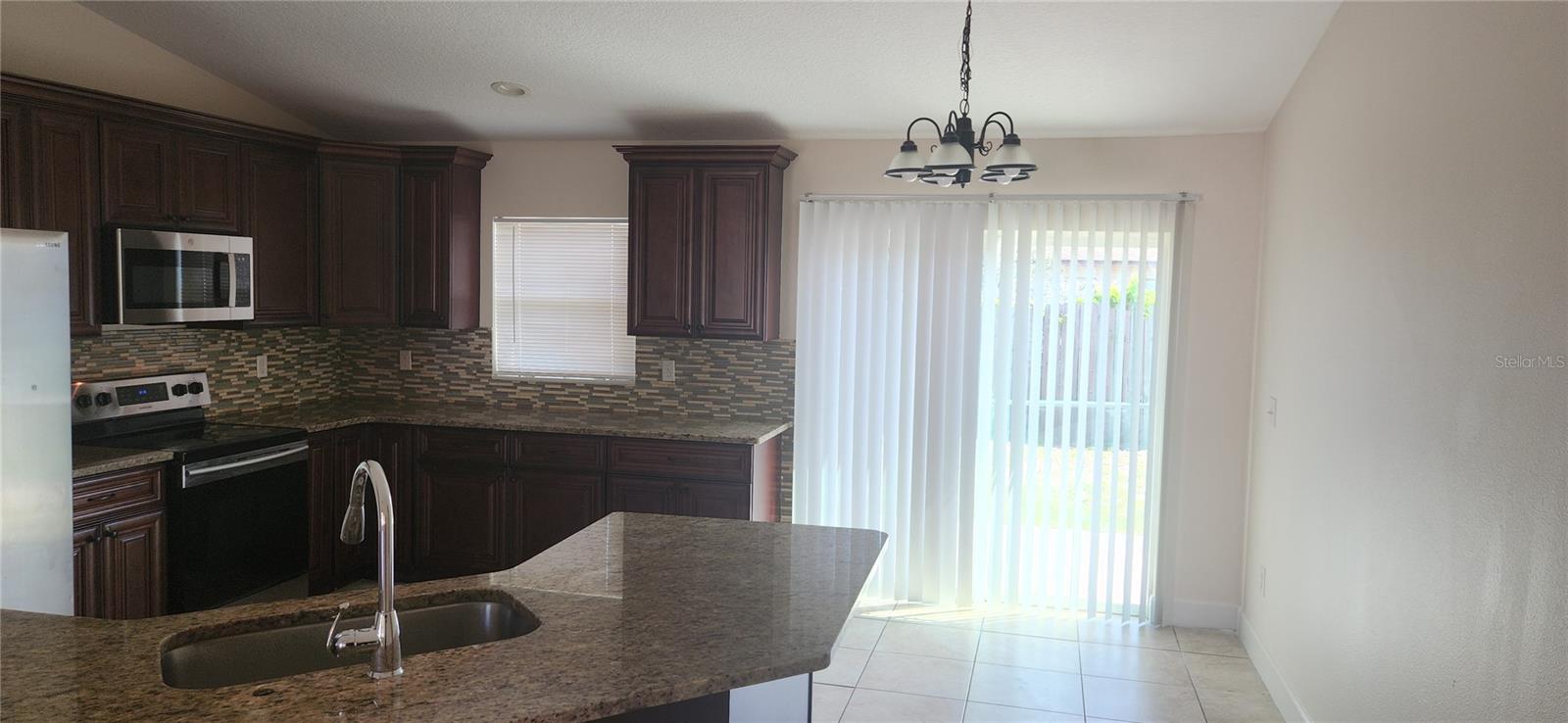 Image 11 of 50 For 3679 Trianon Drive