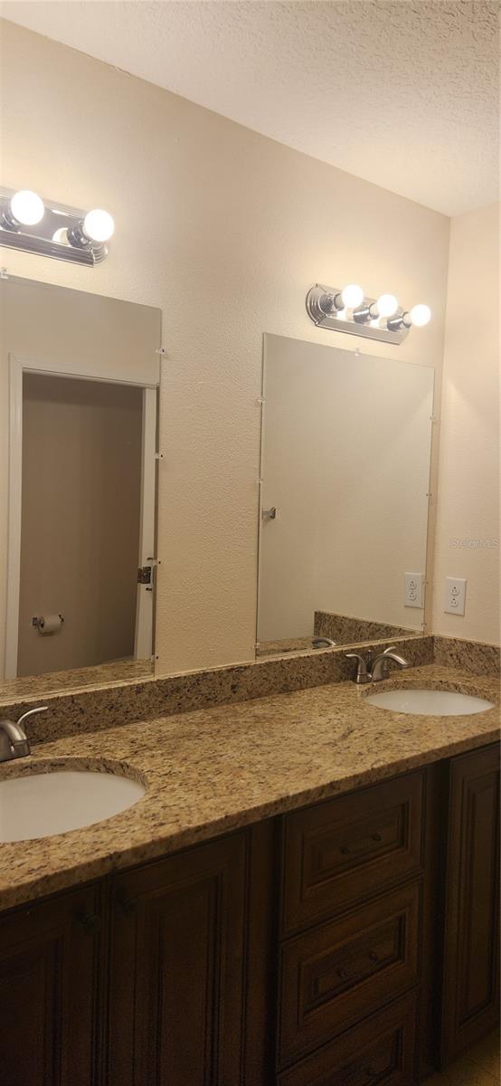 Image 23 of 50 For 3679 Trianon Drive