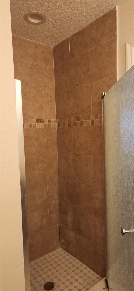 Image 25 of 50 For 3679 Trianon Drive