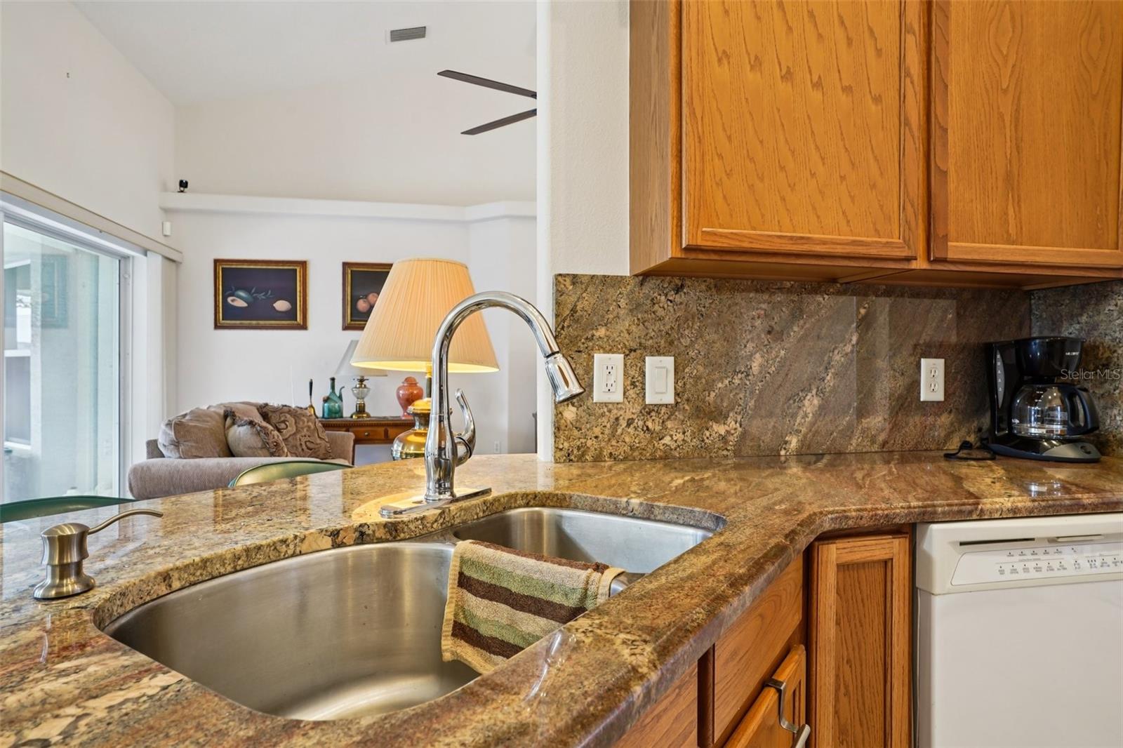 Image 18 of 45 For 13116 Glenview Lane