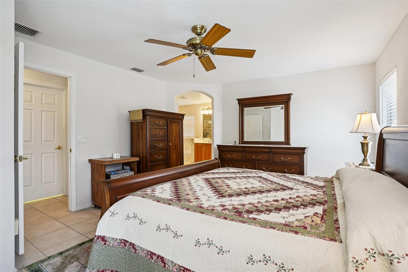 Image 20 of 45 For 13116 Glenview Lane