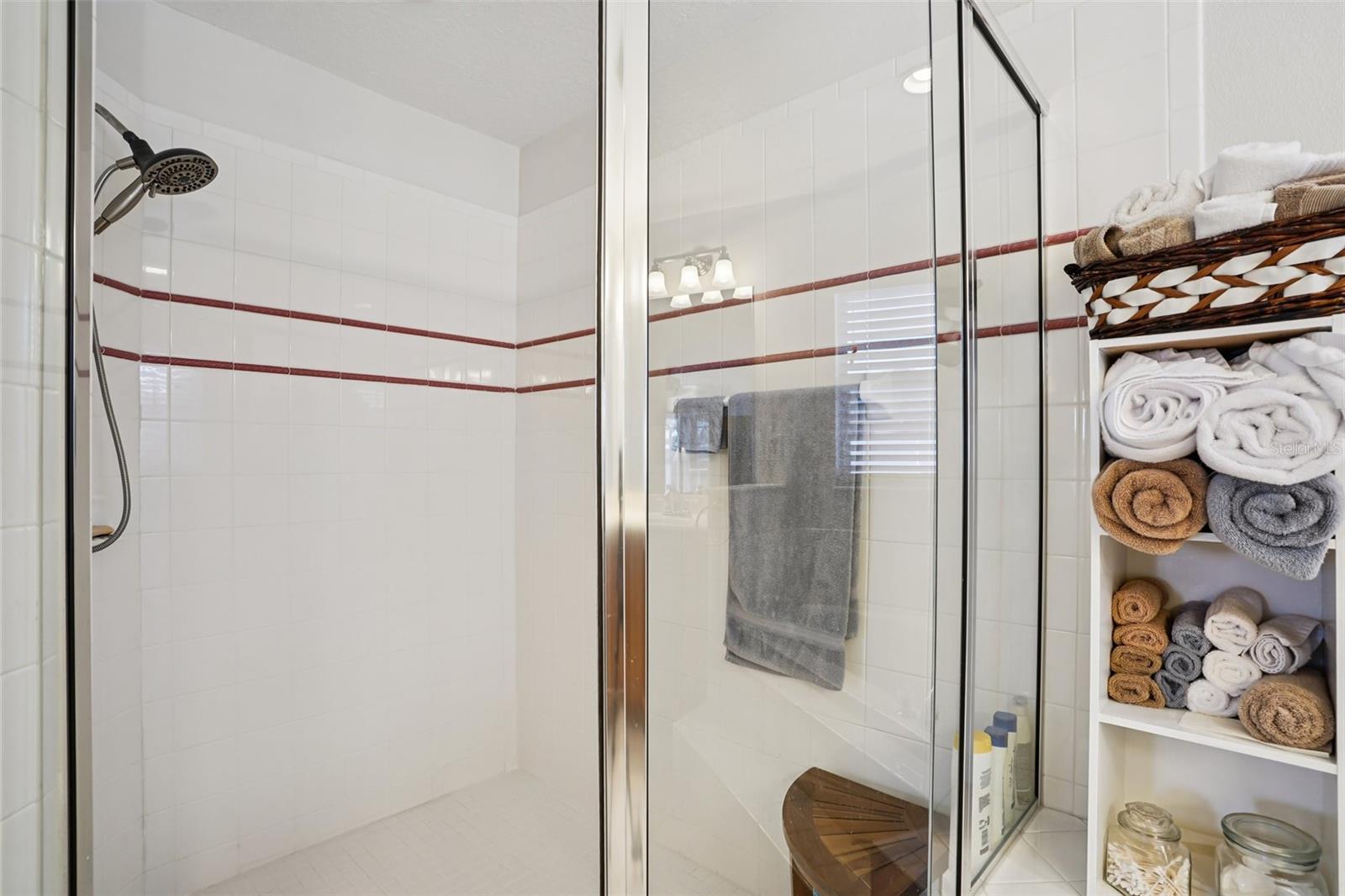 Image 24 of 45 For 13116 Glenview Lane