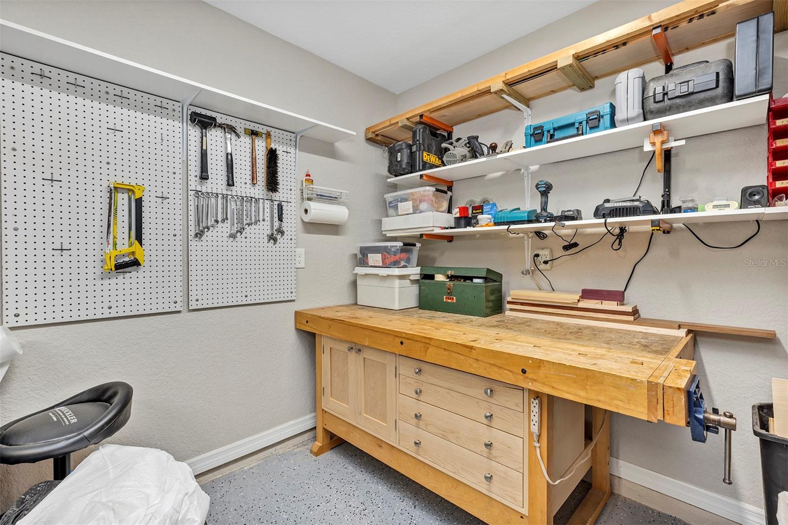 Image 26 of 60 For 4541 Shenandoah River Trail