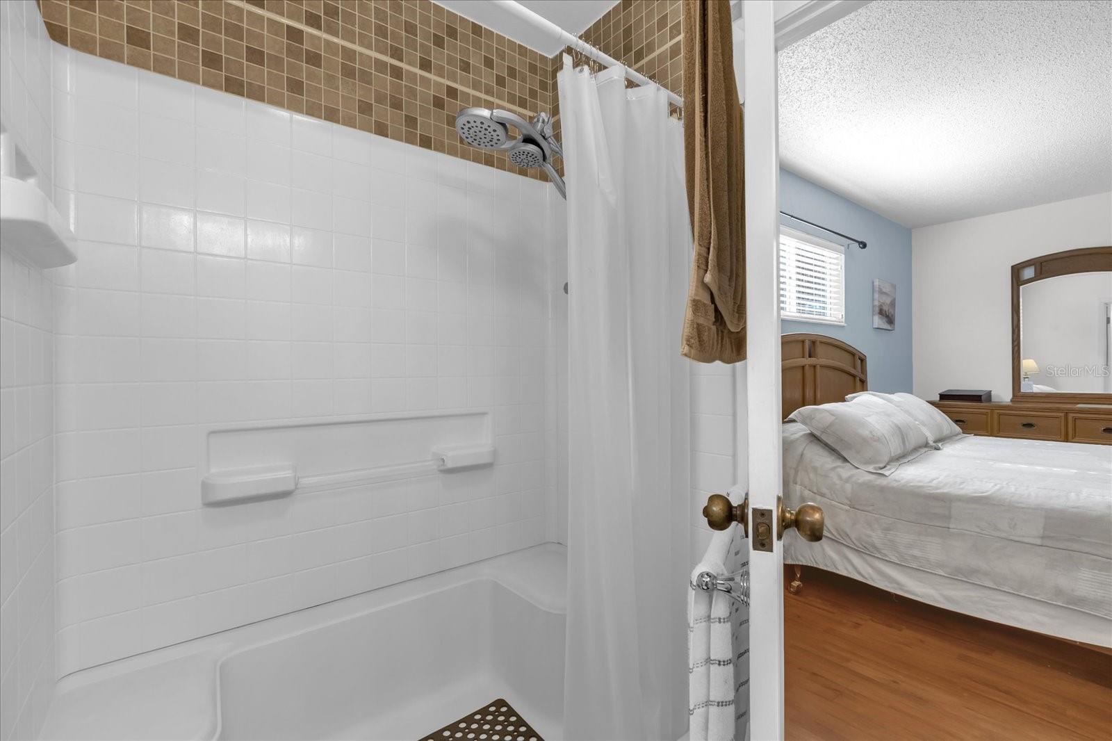 Image 25 of 45 For 506 Galloway Court